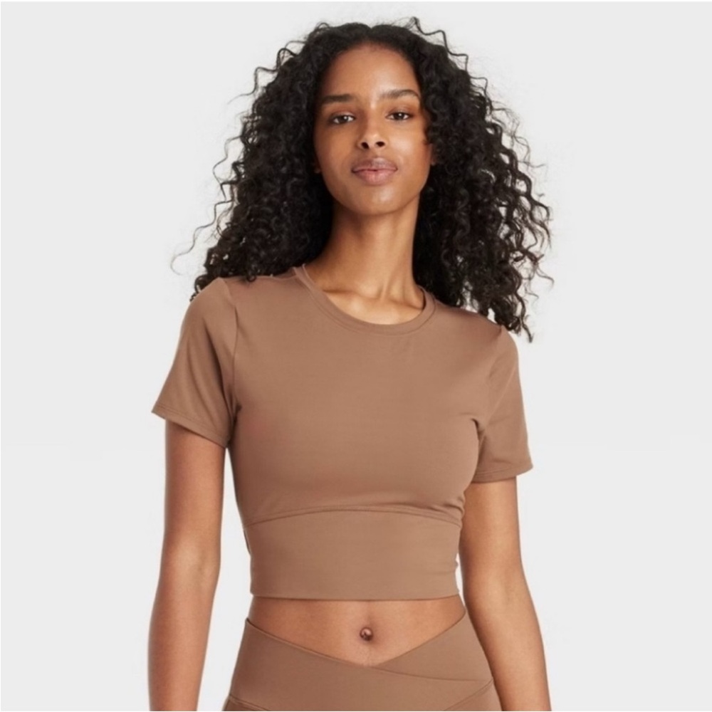 JoyLab Brown Crop Top Fitted Short Sleeve